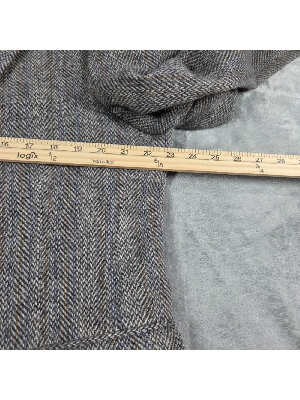 Vintage Woolrich Sport Coat Mens 46R Blue Herringbone Wool Tweed Blazer Jacket